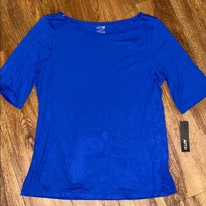 2 for $30❤️ BNWT Apt 9 Modern Essentials Top